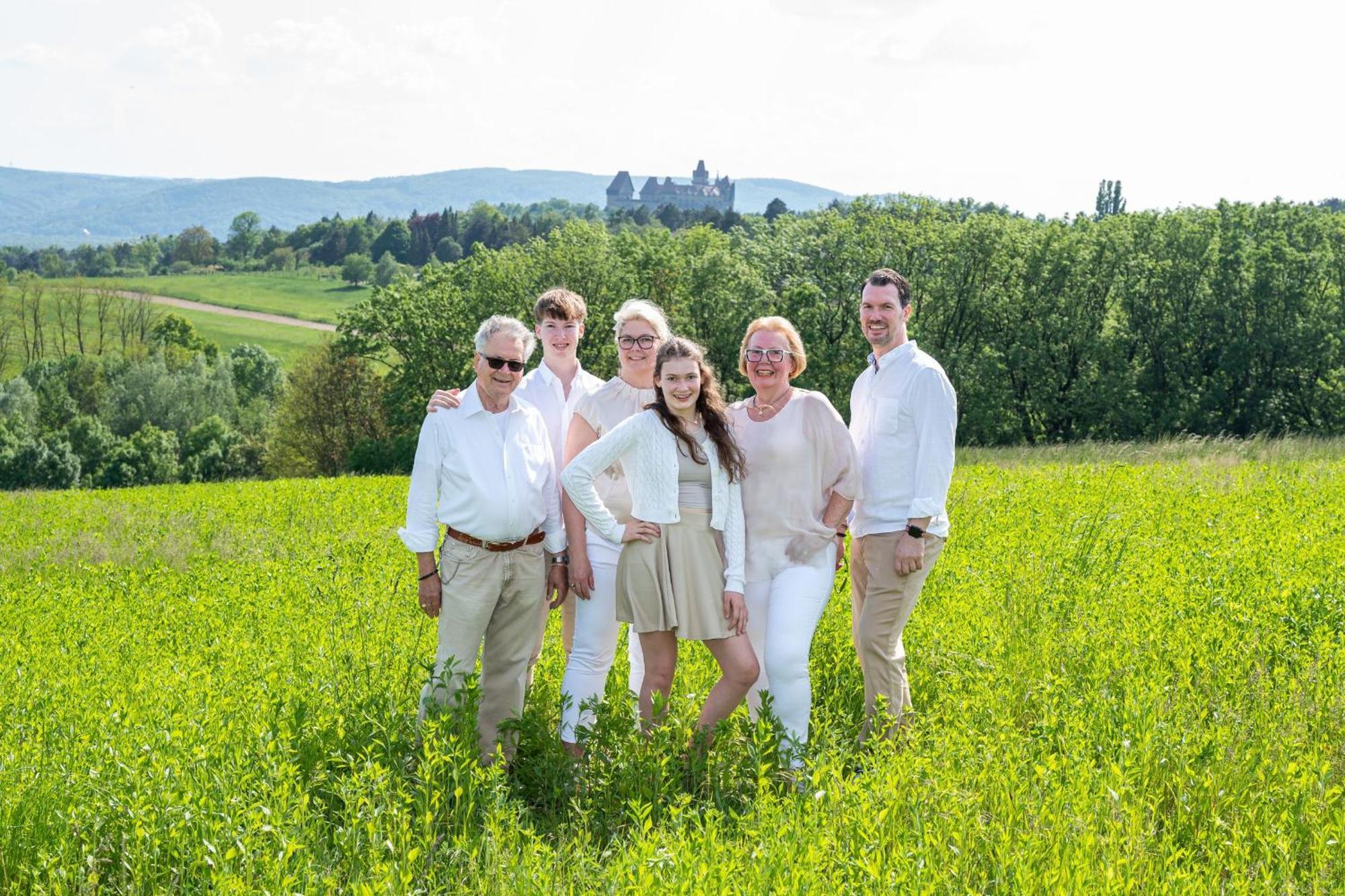 Familie Hopfeld - Hotel Dreikoenigshof Stockerau Exterior foto